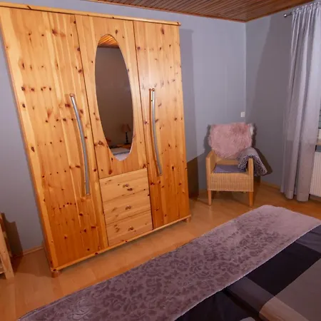 Apartment Weingut Kdm Krov