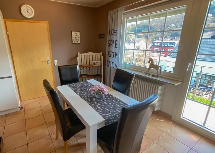 Weingut Kdm Lägenhet Kröv